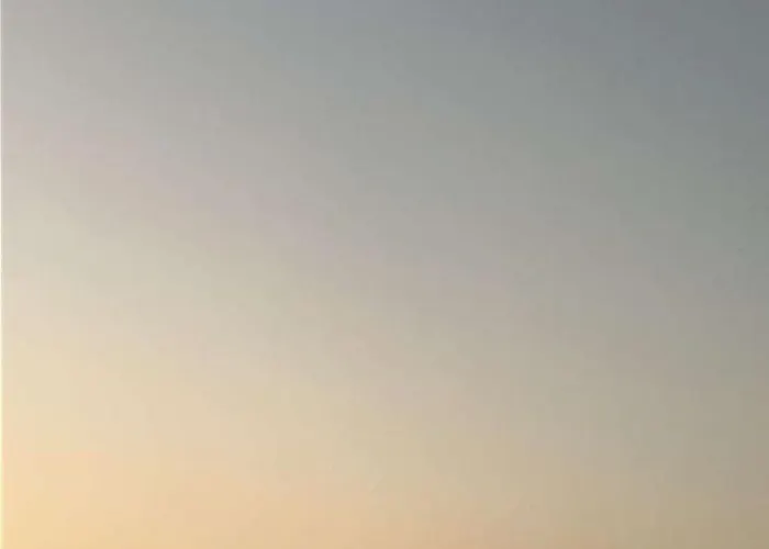 شقه عائليه بمدخل خاص