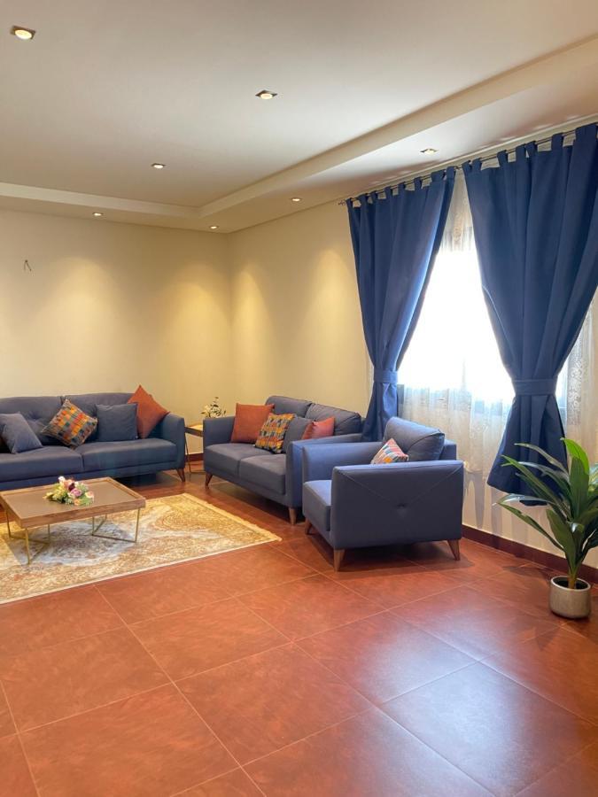 Apartment شقه عائليه بمدخل خاص *