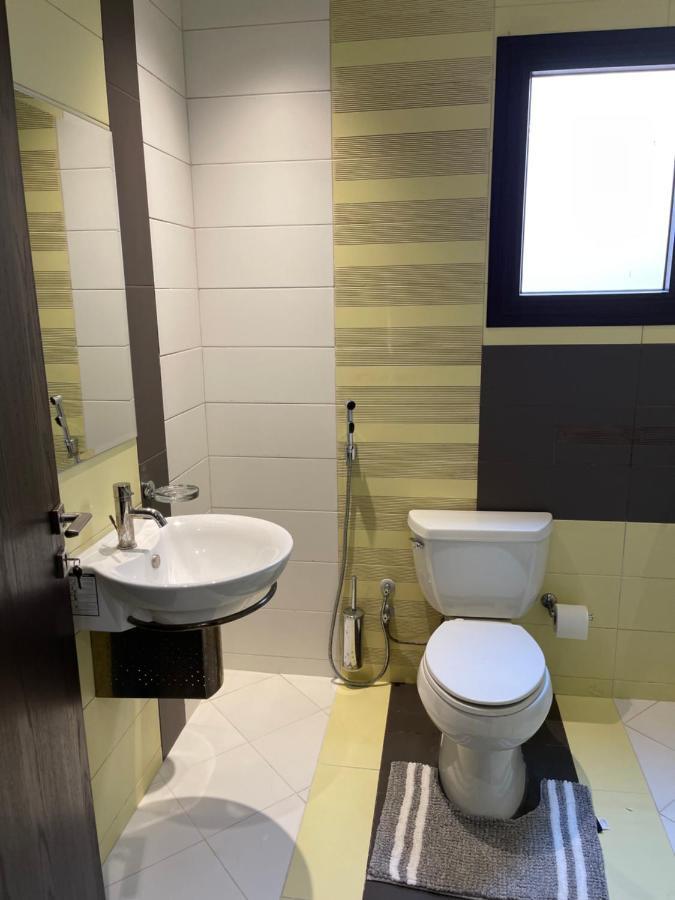 شقه عائليه بمدخل خاص Apartment *