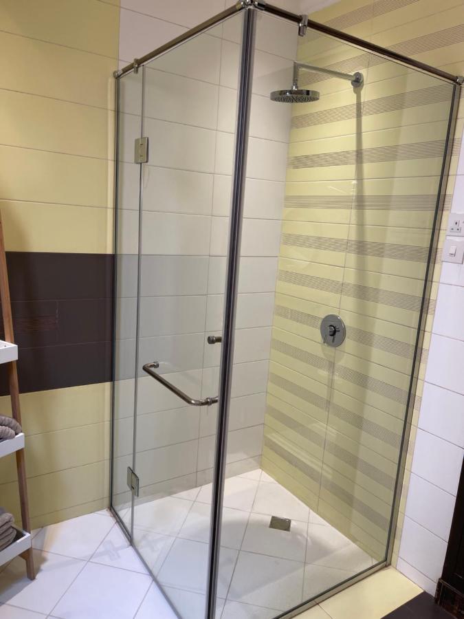شقه عائليه بمدخل خاص Apartment *